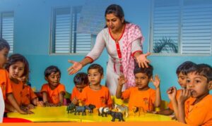 Anganavadi-Scholl-Childrens-Teachers-300x179-1