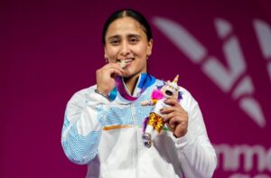 Harjinder-Kaur-weightlifting-300x197-1
