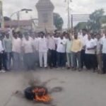 Hubballi-Cong-MLA-Abbayya-Prasad-Follwers-Protest-300x169-1