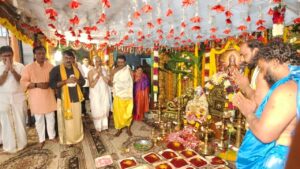 Kudroli-temple-Varamahalakshmi-puja