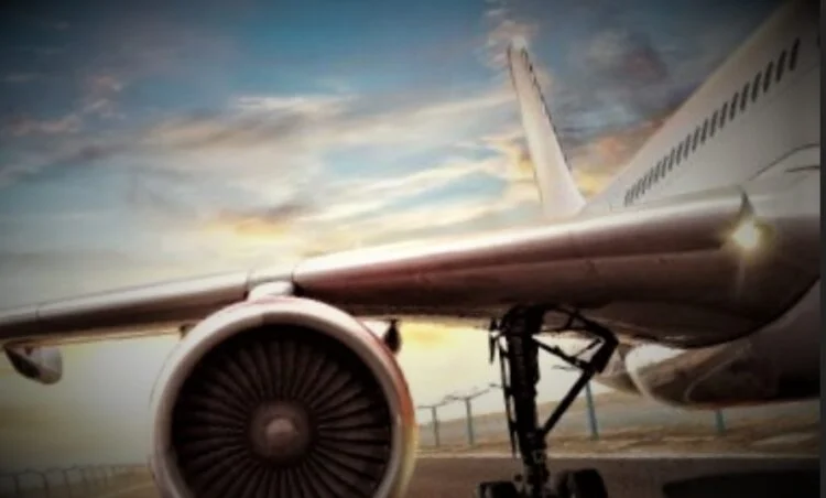 Plane-Airplane-Crash-Airport-flight-750x452-1
