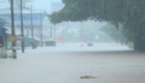 kERALA-fLOOD-2-300x172-1
