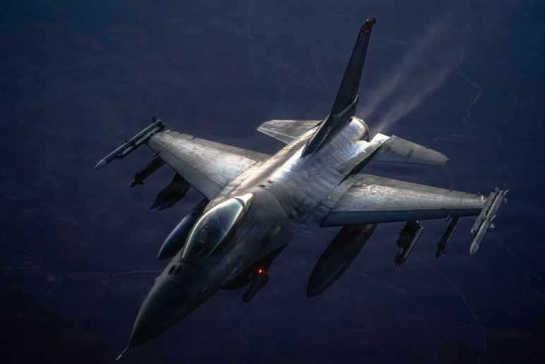US-Air-Force-F-16-fighter-jet